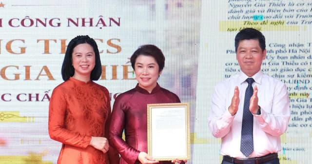 Trường THCS Nguyễn Gia Thiều đón danh hiệu chất lượng cao của Thủ đô