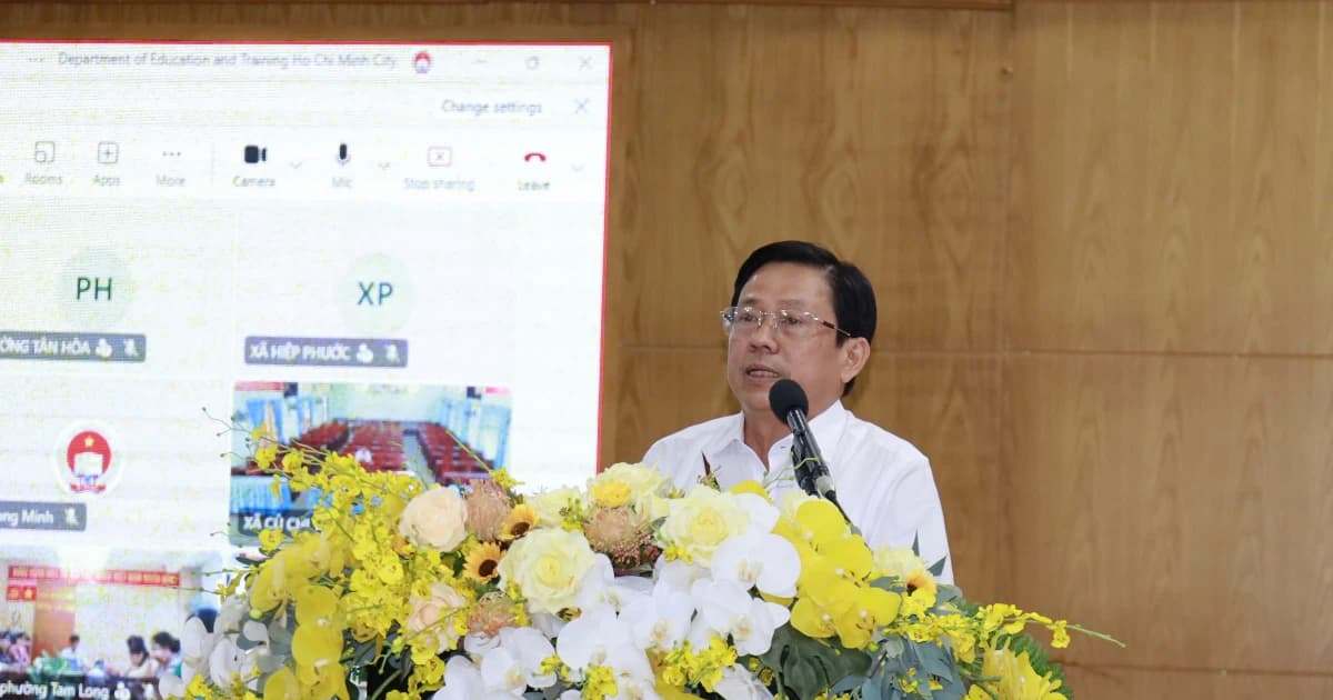 Lãnh đạo Sở GD&ĐT TPHCM thông tin việc giữ chuẩn quốc gia khi sắp xếp trường học