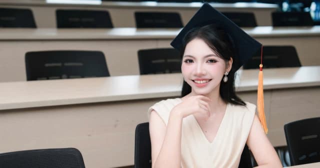 Thủ khoa đầu ra ĐH Kinh tế Quốc dân chia sẻ bí quyết đạt GPA tuyệt đối