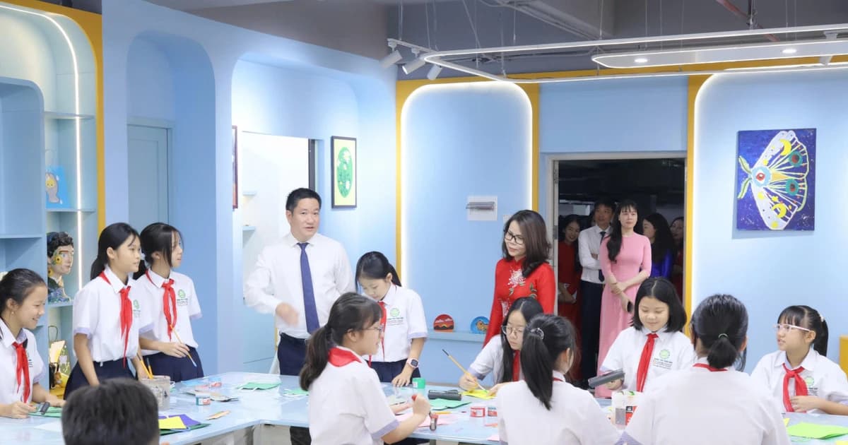 Học sinh Thủ đô thích thú trải nghiệm STEM trong ngày khai trường