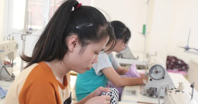 Đào tạo nghề vùng khó đi cùng sinh kế của người học yếu thế