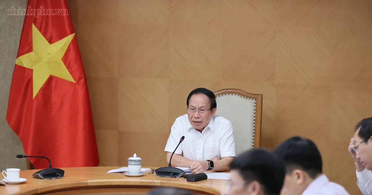 Bảo đảm mọi học sinh có đủ sách giáo khoa trước 15/9