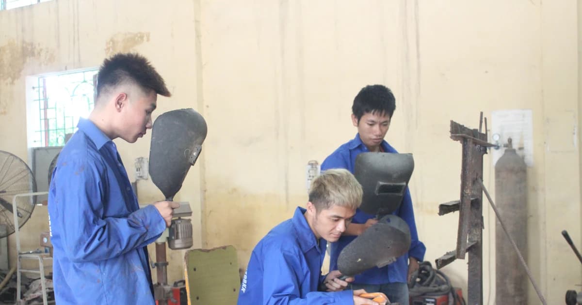 Hướng nghiệp sát nhu cầu, trường nghề đổi mới cách thu hút người học vùng khó