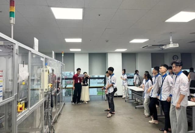Gắn đào tạo nghề với doanh nghiệp, mở cơ hội việc làm bền vững