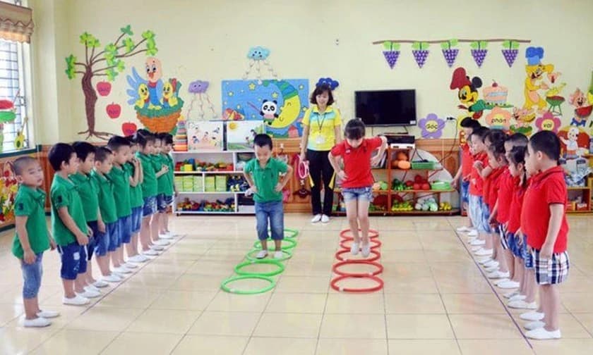Đối tượng được hưởng chính sách phổ cập giáo dục mầm non