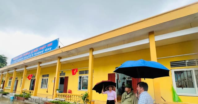 Hàng nghìn học sinh ven biển, miền núi Nghệ An nghỉ học do mưa lũ