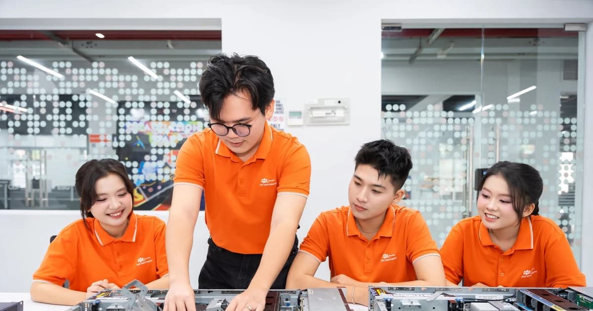 Trường đại học và doanh nghiệp hợp tác đào tạo nhân lực công nghệ chiến lược