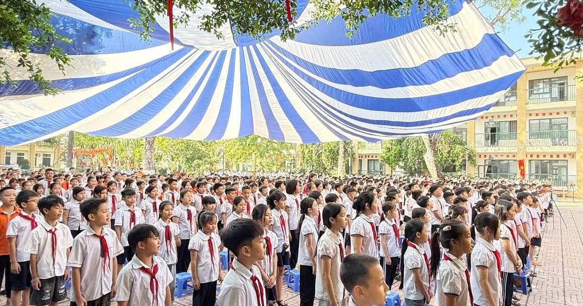 Hà Nội xác minh bữa ăn bán trú của học sinh có 'tóp mỡ'
