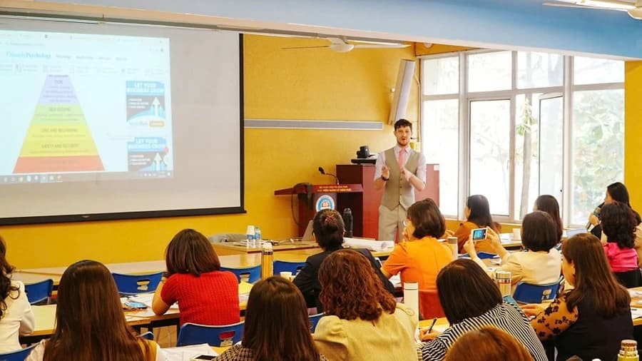 Thúc đẩy khoa học công nghệ, đổi mới sáng tạo trong quản lý giáo dục và đào tạo