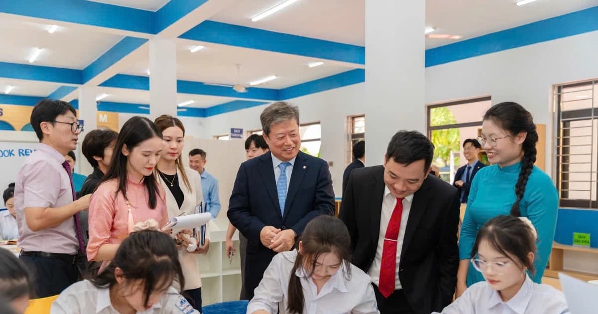 Thư viện đa chức năng giúp học sinh lựa chọn tương lai