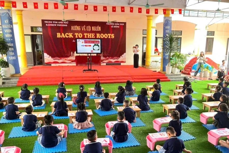 Trẻ mầm non ở Phú Thọ làm quen với tiếng Anh