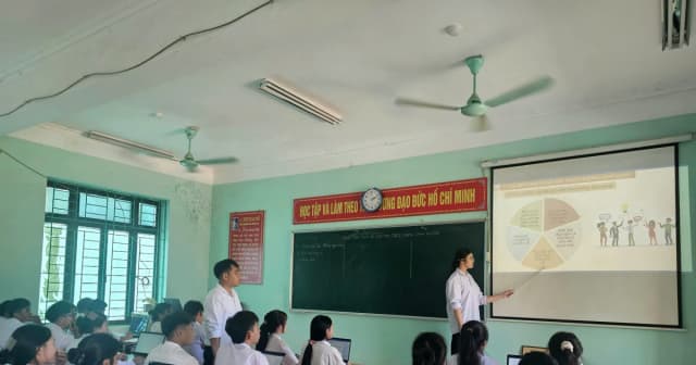 Người thầy vùng cao trong lớp học số