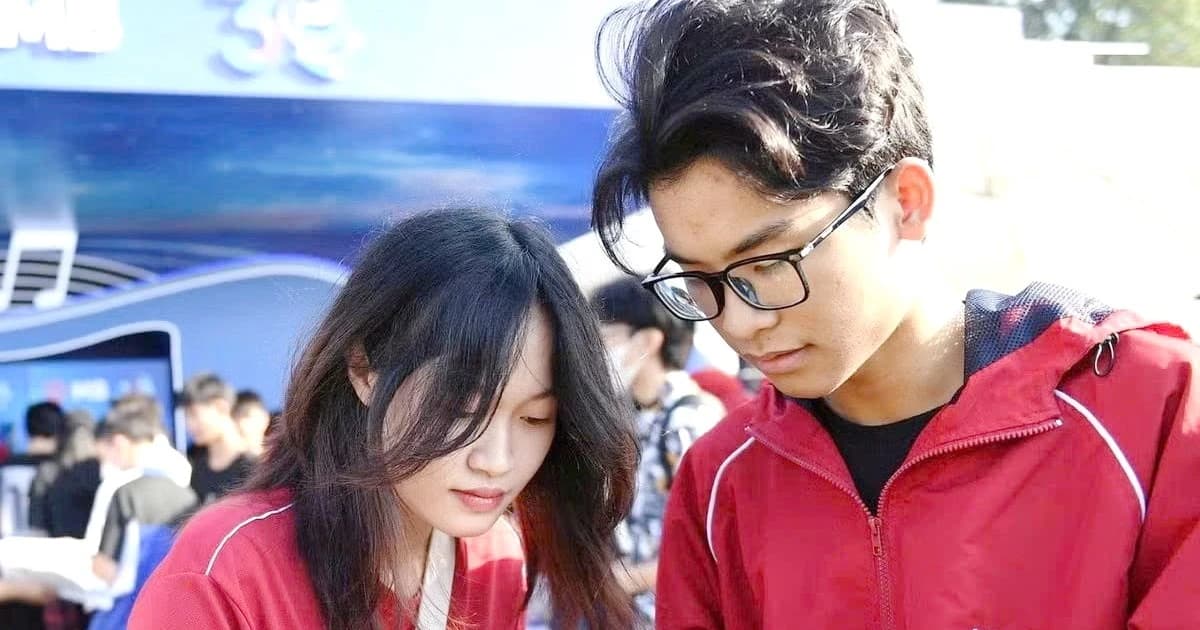 Người trẻ dẫn nhịp hành trình thanh toán số