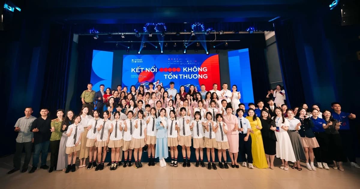 Khởi động “Không Một Mình” mùa 2: Để trẻ em luôn có một điểm tựa
