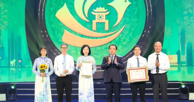 Vinh danh 34 tác phẩm báo chí về phát triển văn hóa Thủ đô