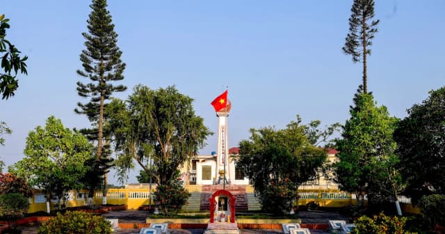 Hưng Yên tổ chức tưởng niệm 60 năm ngày hy sinh của cô giáo Bùi Thị Thanh Xuân