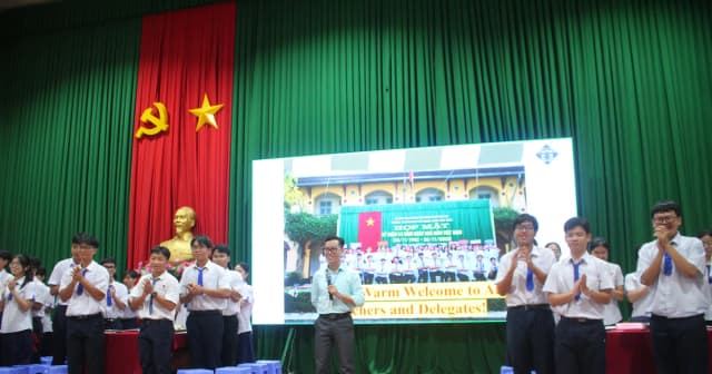 Từng bước đưa tiếng Anh vào dạy môn Hóa học