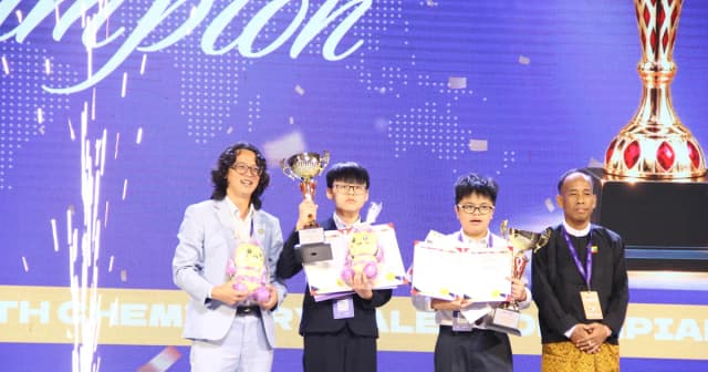 Học sinh Việt Nam giành nhiều giải thưởng Kỳ thi Olympic Tài năng Hóa học Trẻ Thế giới