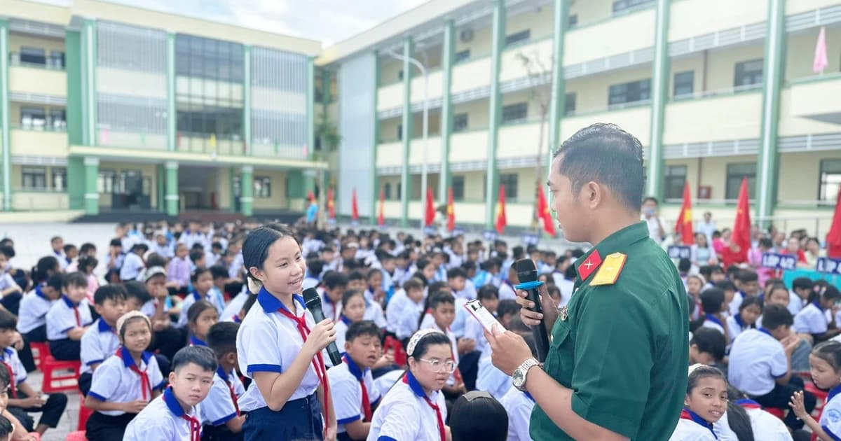 Lan tỏa kiến thức pháp luật đến 2.300 học sinh vùng biên An Giang