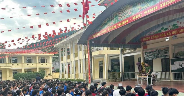 Xây dựng trường học an toàn từ sự sẻ chia
