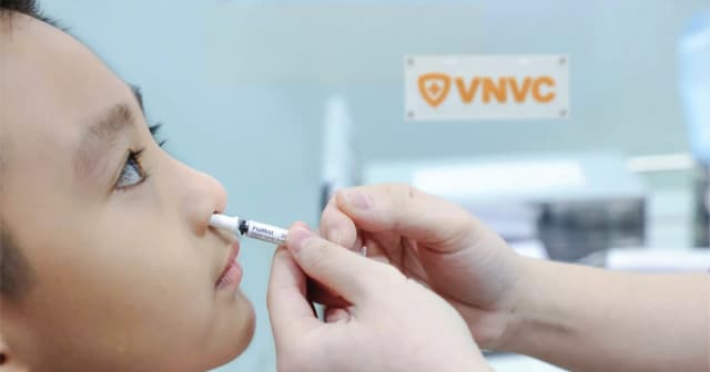 Chủ động phòng cúm mùa cho trẻ với vaccine dạng xịt mũi không kim tiêm