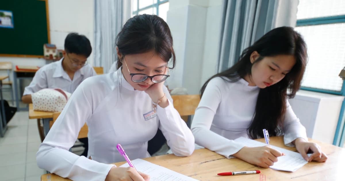 Xác định loại thể trong quá trình đọc - hiểu văn bản văn học