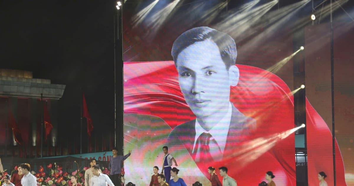 Chương trình nghệ thuật đặc biệt 'Người là Hồ Chí Minh' – Khúc tráng ca về một vĩ nhân dân tộc