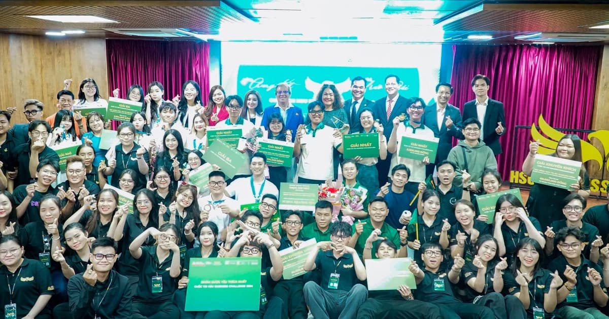 Học Quản trị KD thực chiến chuẩn quốc tế: Khởi nghiệp ngay trên giảng đường