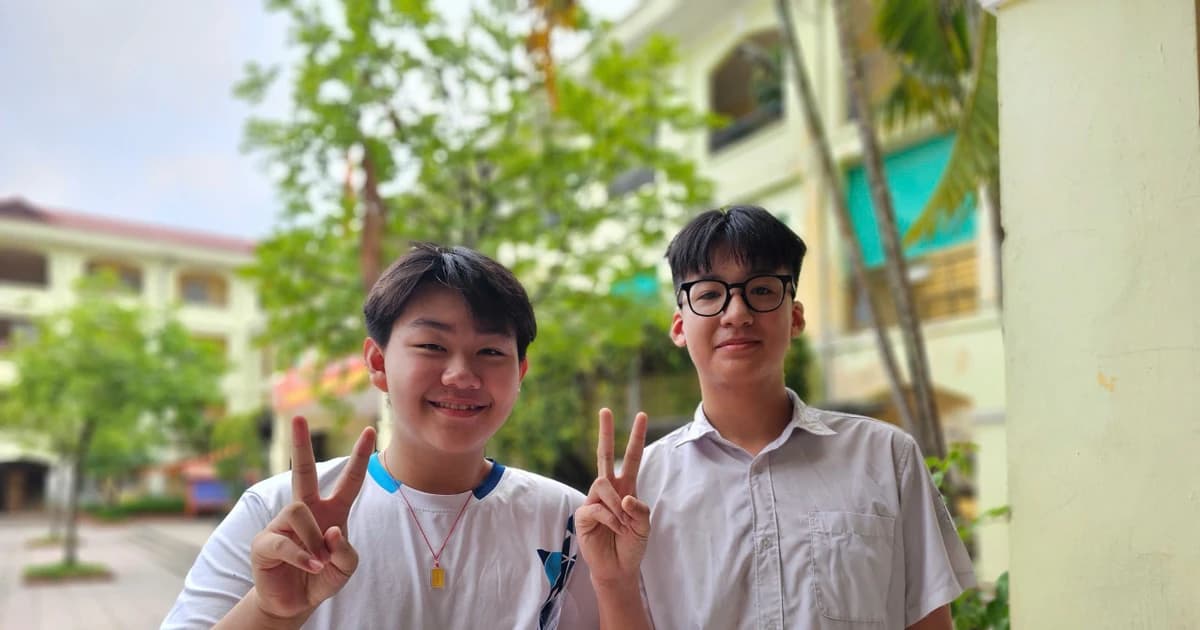Động viên tinh thần, hỗ trợ thí sinh 'khai màn cuộc đua' vào lớp 10