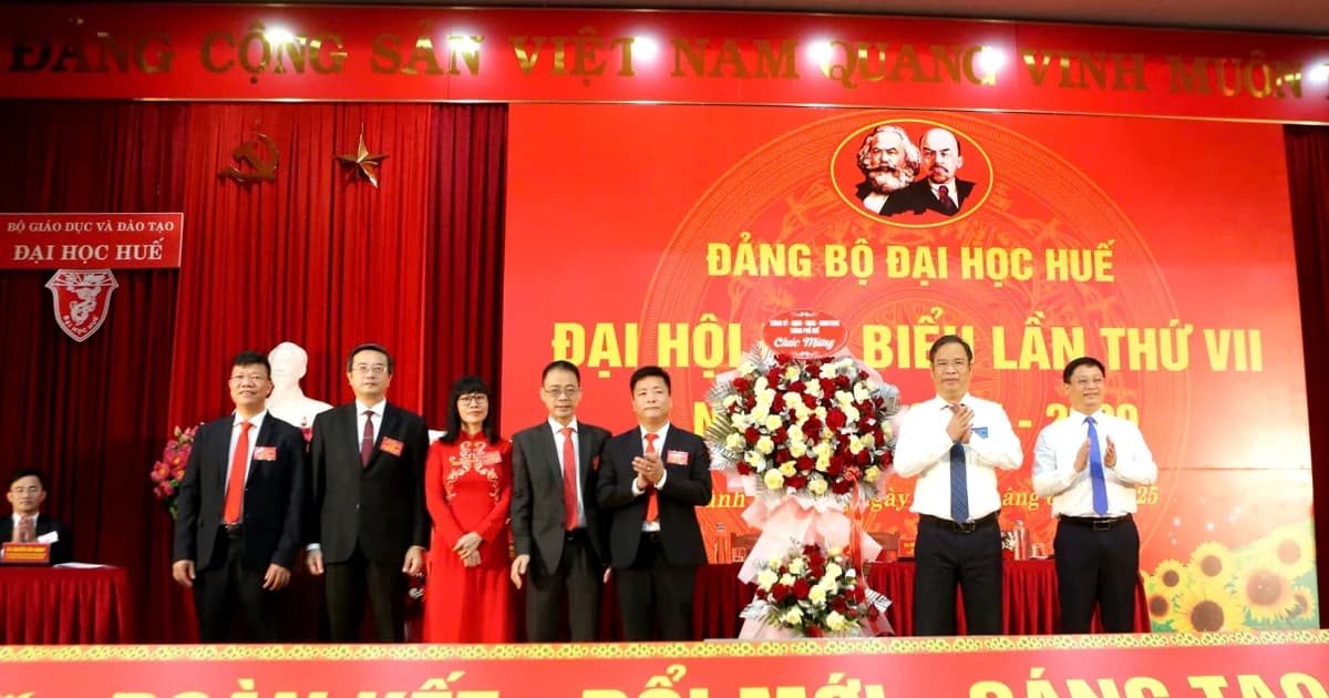 Quyết tâm xây dựng Đại học Huế thành Đại học Quốc gia trong nhiệm kỳ mới