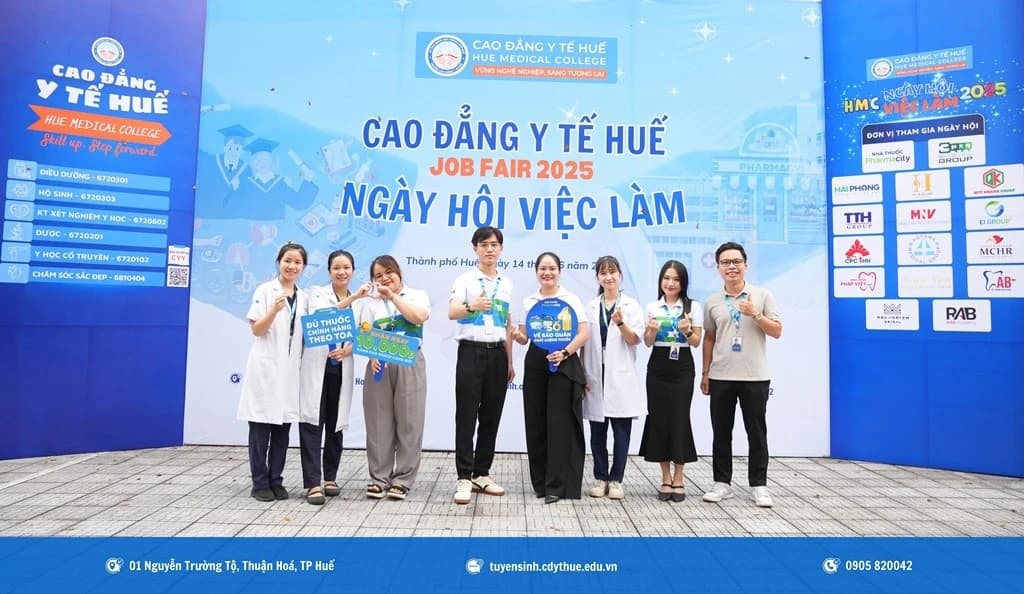 Cao đẳng Y tế Huế: Khởi động sự nghiệp cùng Ngày hội việc làm 2025