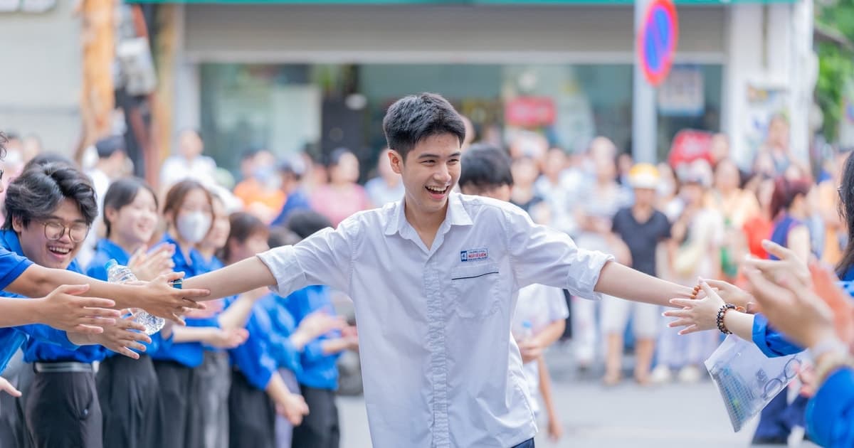 Đường vào đại học sớm 'chật kín' ghi nhận kỷ lục 140.000 thí sinh đăng ký chỉ trong đợt 1