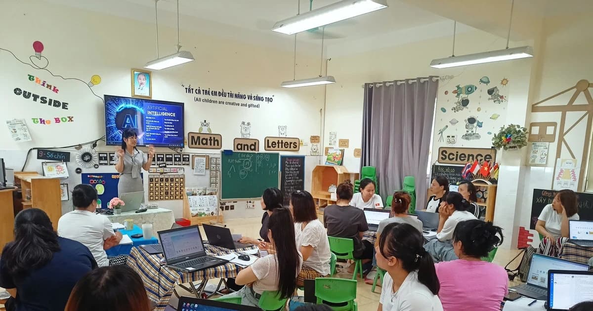 Giáo viên mầm non tập huấn chuyên môn sẵn sàng tâm thế đón năm học mới