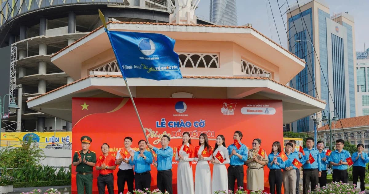 Lá cờ Tổ quốc khơi dậy khát vọng tuổi trẻ