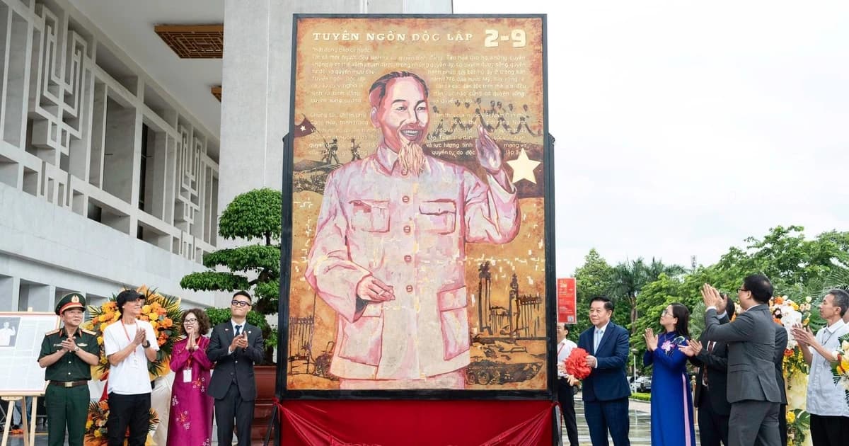 Họa sĩ Chu Nhật Quang: Tuổi trẻ góp sức lan tỏa giá trị lịch sử