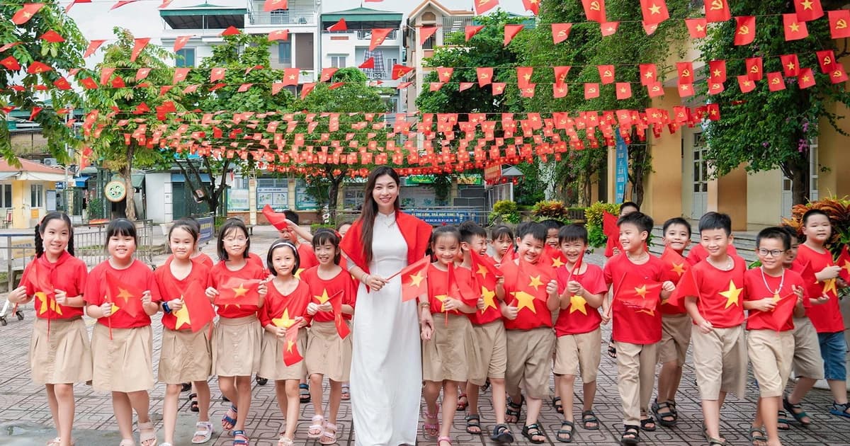 Gần 2,3 triệu học sinh Hà Nội háo hức đón lễ khai giảng 'đặc biệt'