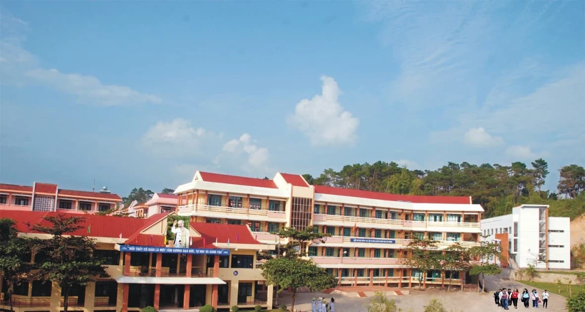 Phân hiệu ĐH Thái Nguyên tại Điện Biên - Mở cánh cửa tri thức cho học sinh DTTS