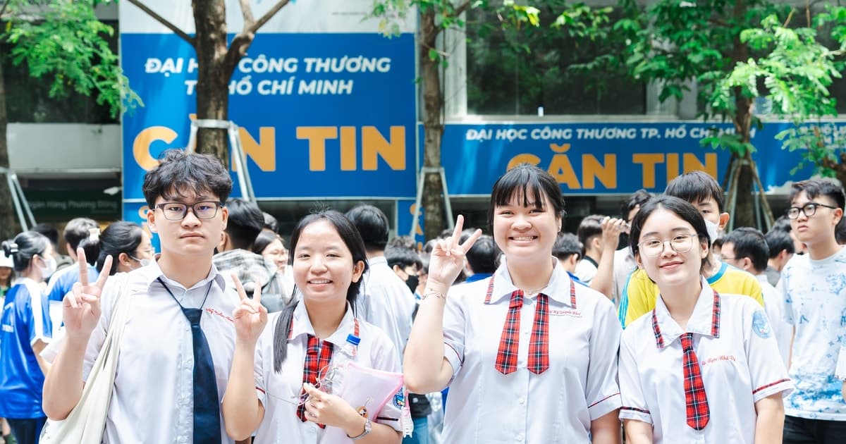 Hà Nội cần thêm 24 trường mới để giải bài toán phổ cập THPT