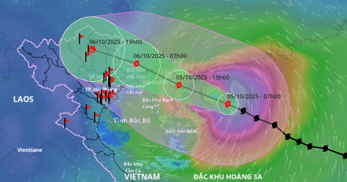Bão số 11 áp sát đất liền, học sinh các địa phương bị ảnh hưởng đi học ra sao?