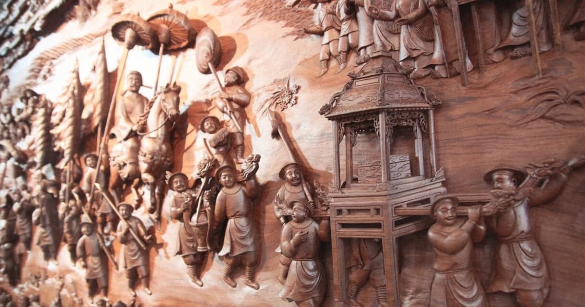 Văn Miếu đón tranh gỗ kỷ lục 'Vinh quy bái tổ'