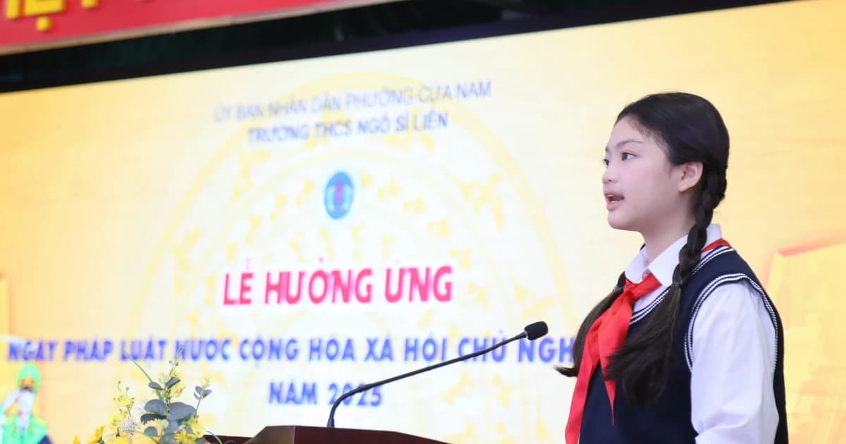 Học sinh Thủ đô tuân thủ pháp luật từ những điều nhỏ nhất