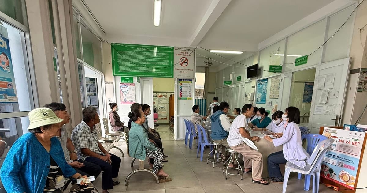 TP. HCM sắp xếp lại y tế cơ sở, đưa Trạm Y tế 'về sát dân'