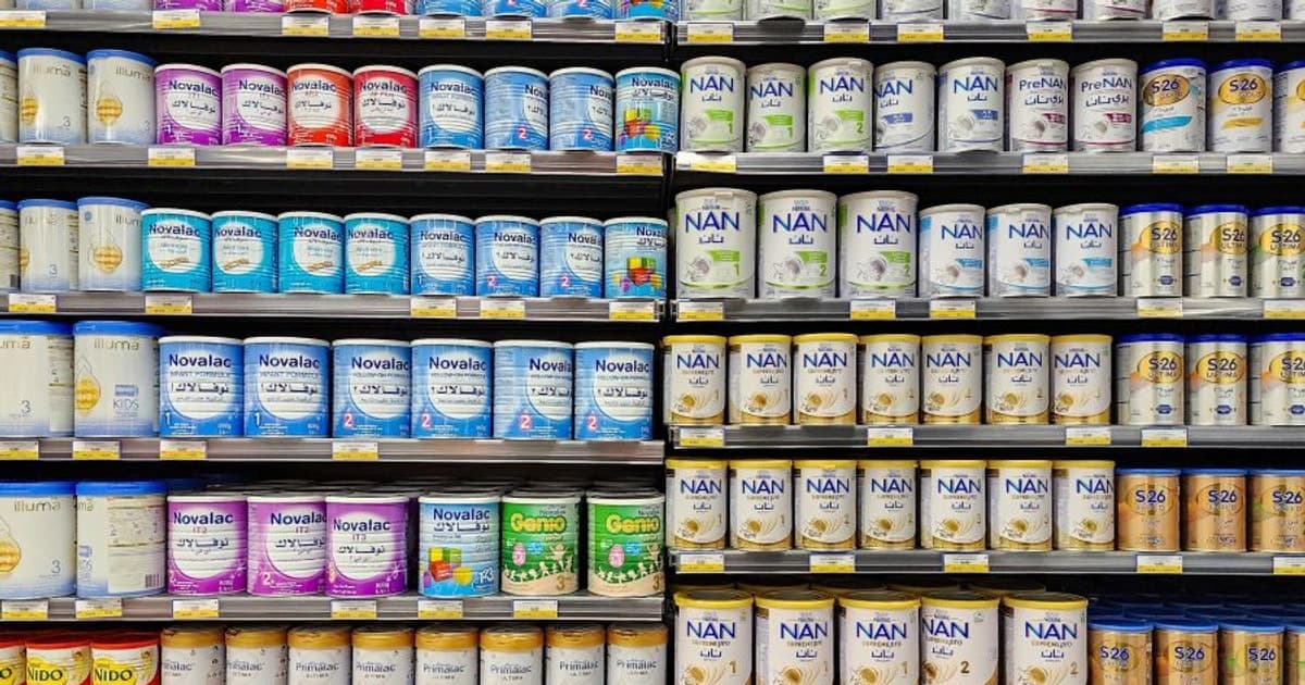 Lần theo nguồn cơn cuộc thu hồi sữa quy mô toàn cầu của Nestlé