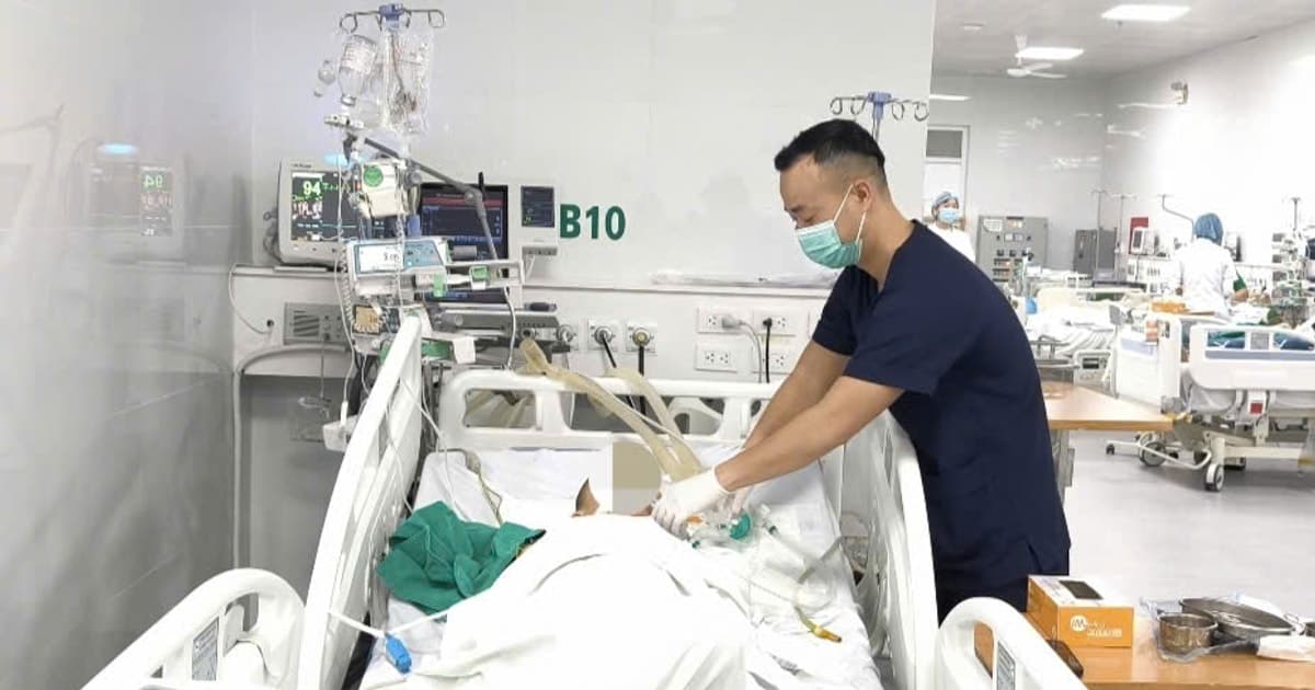 Hồi sức ngoạn mục bé trai 15 tuổi ngừng tim sau đuối nước