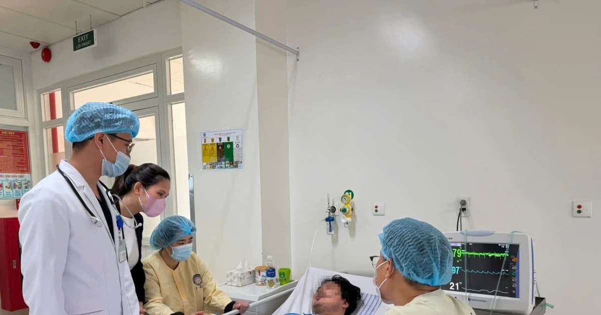 Bác sĩ Đà Nẵng cứu sống nam thanh niên Hàn Quốc bị sốc tim, suy hô hấp nguy kịch