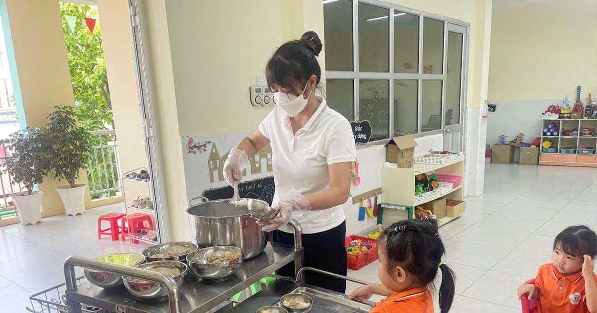 Thịt bẩn vào trường học: Sở GD&ĐT yêu cầu dừng ngay các suất ăn liên quan Sago Food