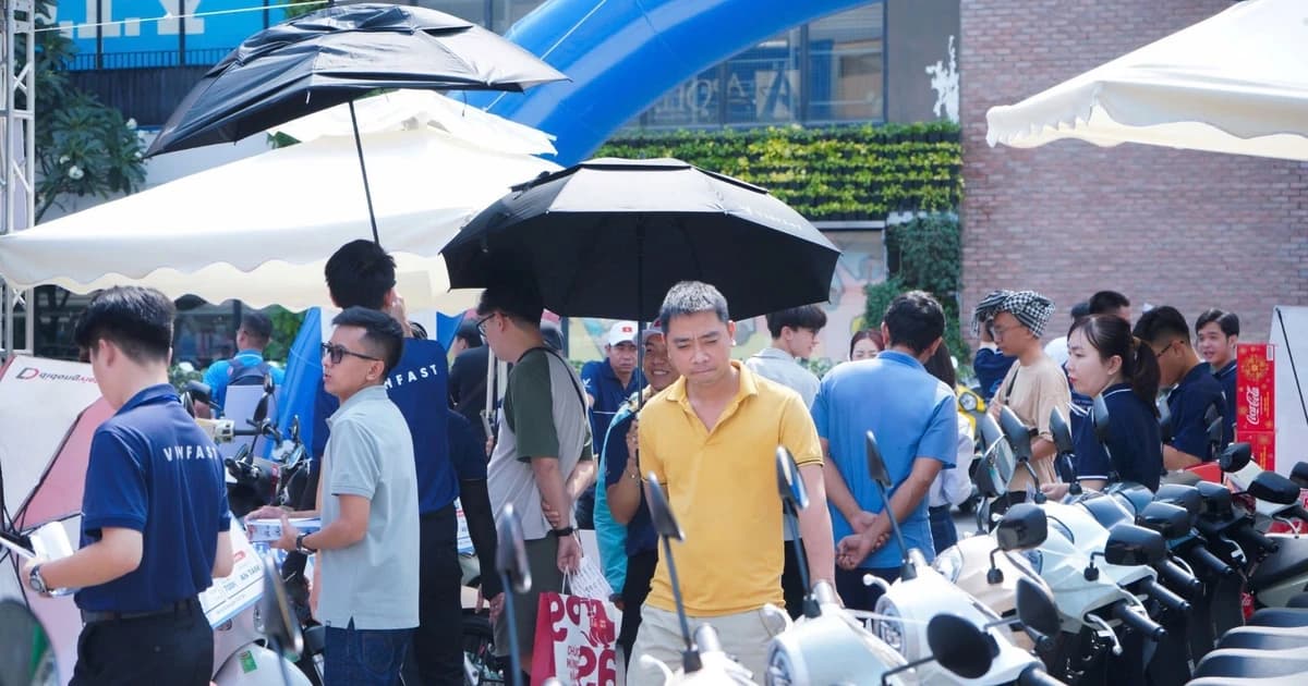 Chuỗi 'Đổi xăng lấy điện' lan tỏa khắp 3 miền: Khách hàng 'xem - thử - chốt'