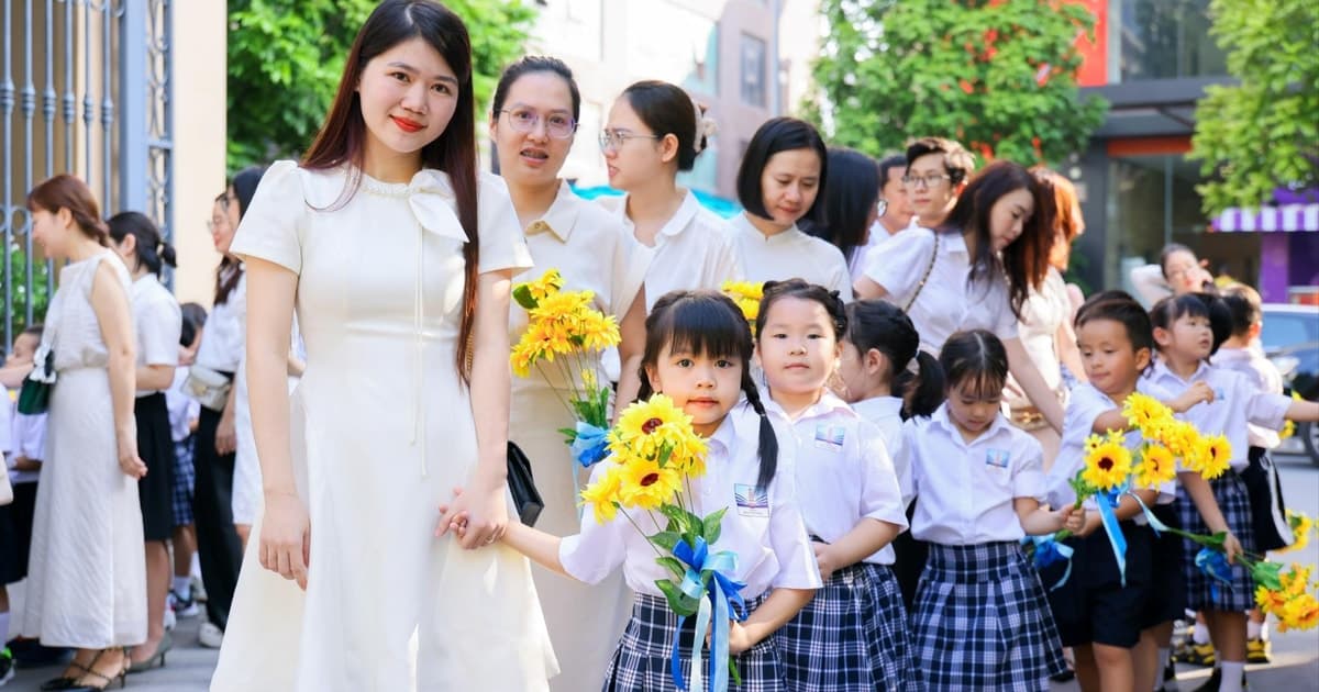 Tuyển sinh lớp 1 ở Hà Nội: Phụ huynh thấp thỏm, nhà trường 'chờ chỉ đạo' sau sáp nhập