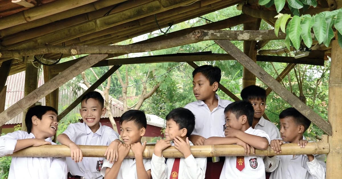 Philippines xem xét chấm dứt việc lên lớp hàng loạt