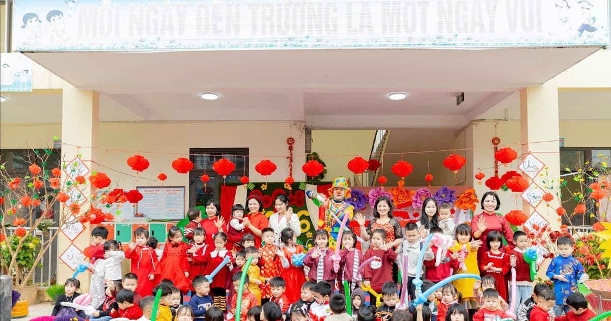 Sau cơn lũ dữ, mùa Xuân nở hoa trong ánh mắt học trò Hợp Thịnh